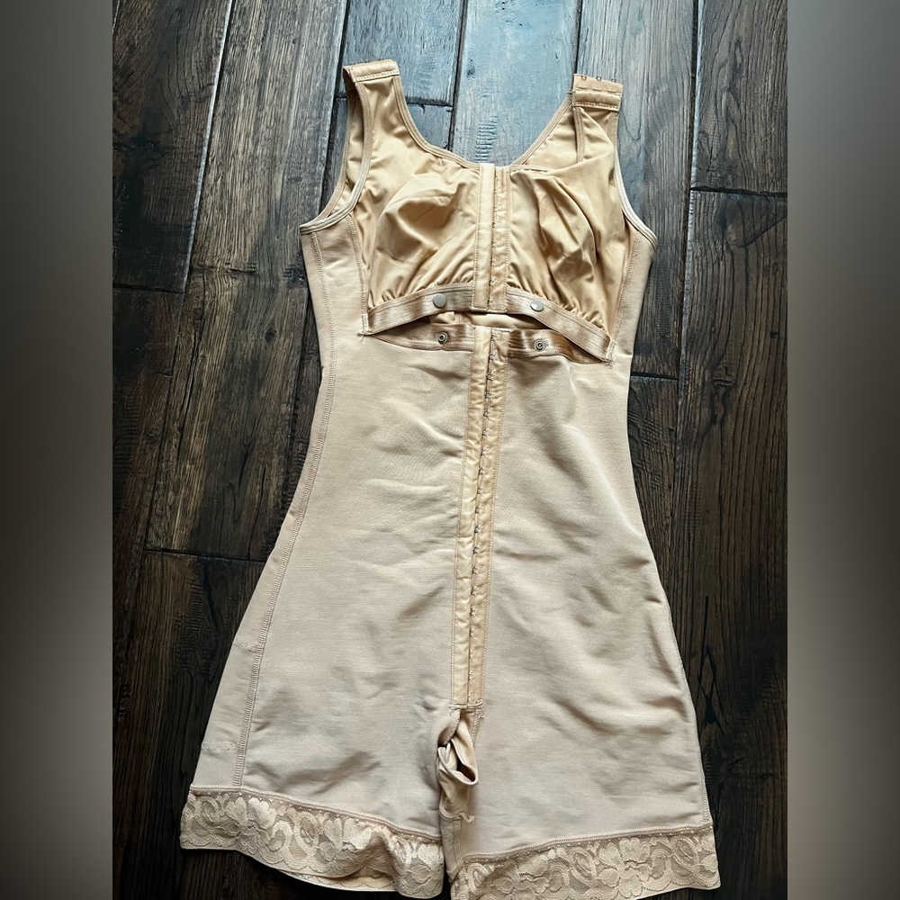 Nude Shape wear